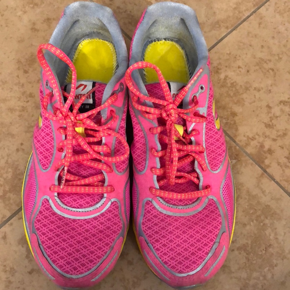 Newton Gravity III running shoes